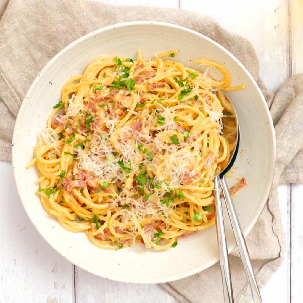 Turkey-Bacon-Creamy-Carbonara